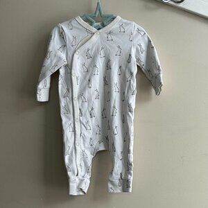 🐇🤍 Pehr Baby Buttoned Sleeper – 6–12M 🤍🐇